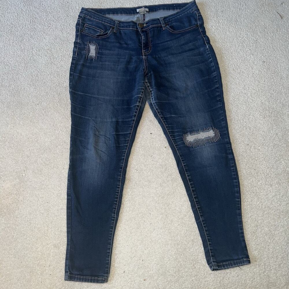 Mudd Size 17 Denim Jeans Vintage Distressed Stretchy Patches 34” x 27” Dark Y2K